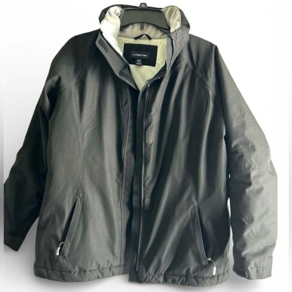 Lands' End Women’s Performance Puffer Jacket Black Size MP 10-12
